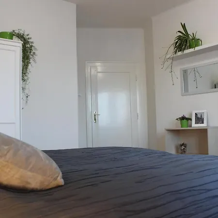 Leo Skalna Apartment *
